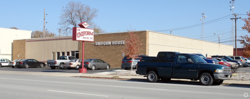 Primary Photo Of 1927 N Capitol Ave, Indianapolis Flex For Lease