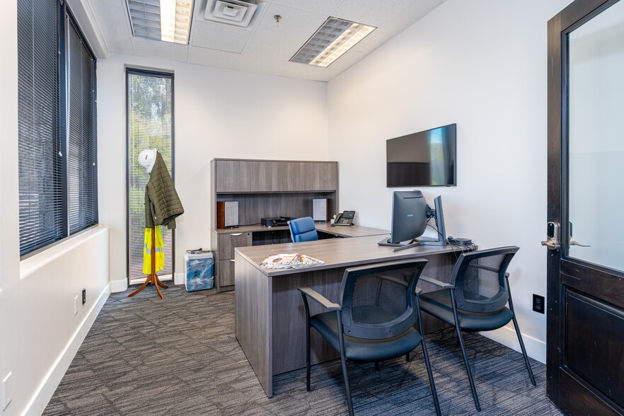 More Photos Of 3184 N Colorado St, Chandler Warehouse For Sale