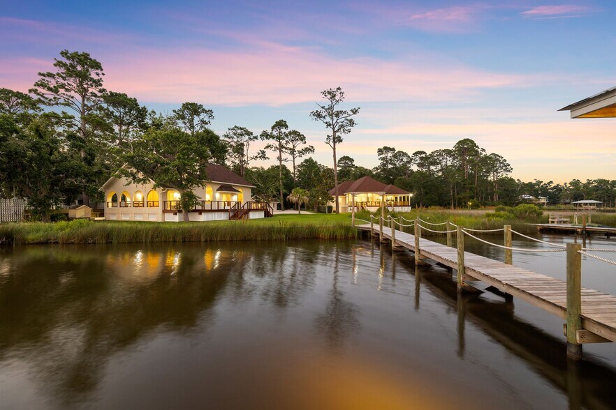 More Photos Of 104 George Ellis Pt, Freeport Land For Sale