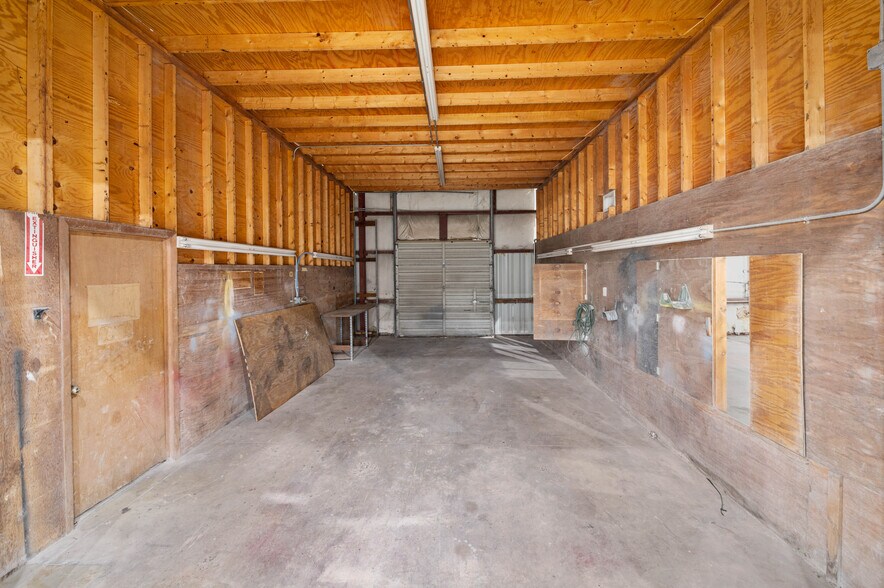 More Photos Of 3 Sunshine Blvd, Ormond Beach Manufacturing For Lease