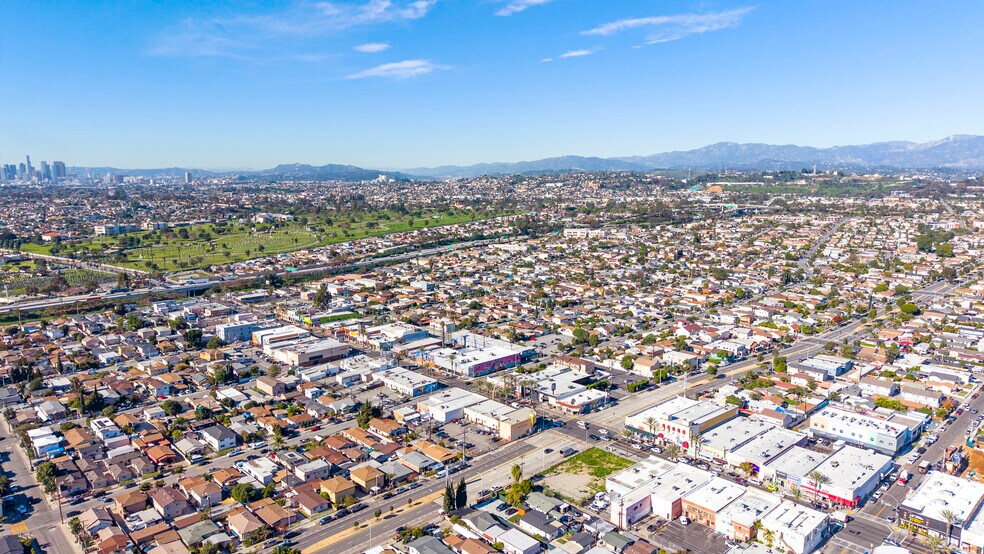 More Photos Of 4630 Whittier Blvd, Los Angeles General Retail For Sale