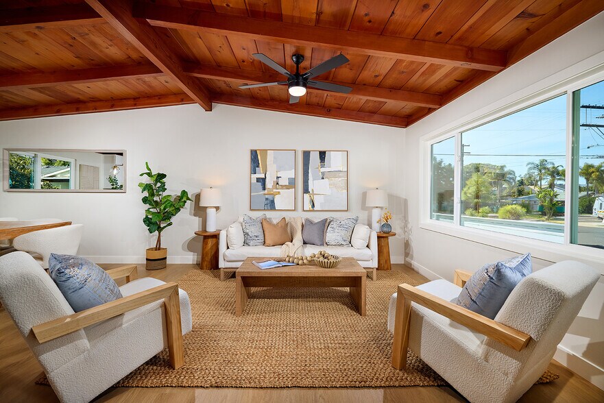 More Photos Of 735 Pine Ave, Carlsbad Multifamily For Sale