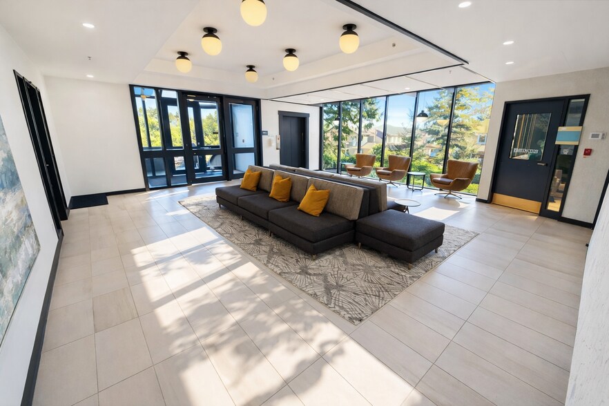 More Photos Of 12301 NE 10th Pl, Bellevue Office For Sale