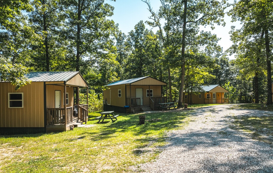 More Photos Of 11726 Highway K, Jadwin Hotel For Sale