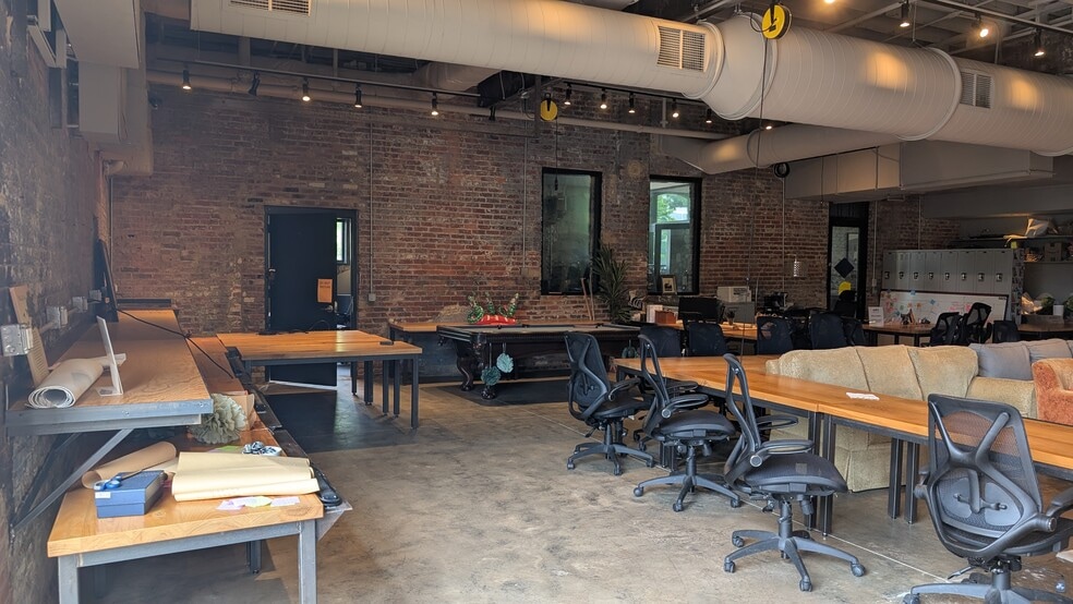 More Photos Of 500 E Davie St, Raleigh Restaurant For Lease