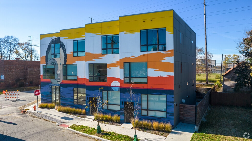 Primary Photo Of 548 W State St, Columbus Apartments For Sale