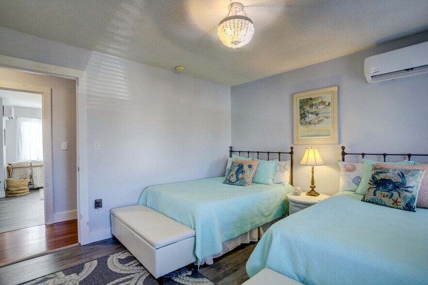 More Photos Of 3691 Main St, Chincoteague Marina For Sale