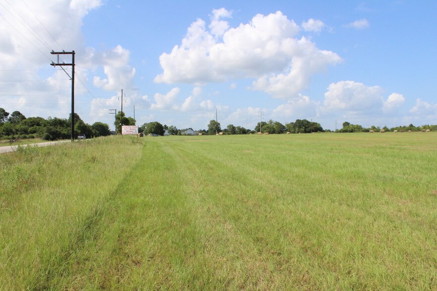 More Photos Of 20720 Cochran Rd, Prairie View Land For Sale