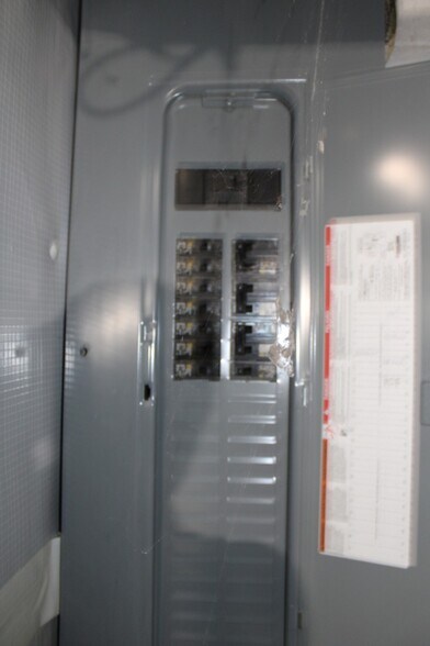 More Photos Of 4934-4936 Solar Dr, Columbus Multifamily For Sale