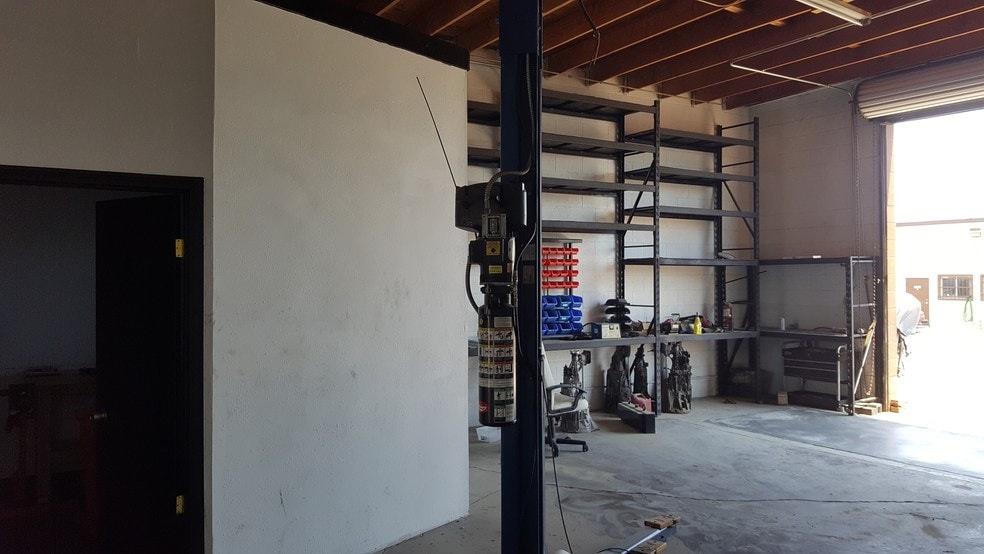 More Photos Of 1355 Brooks St, Ontario Warehouse For Lease