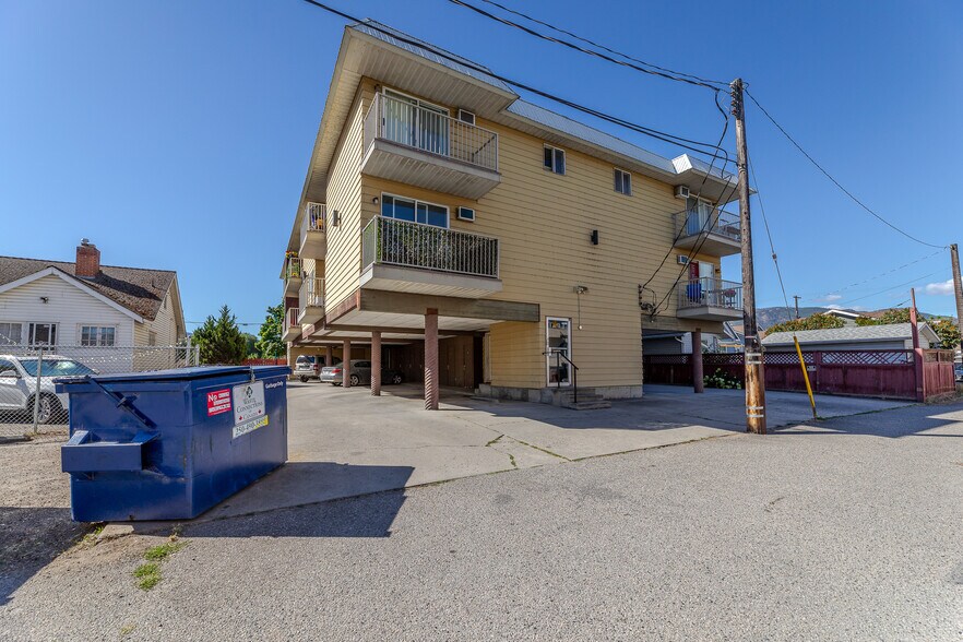 More Photos Of 157 Wade Av W, Penticton Apartments For Sale