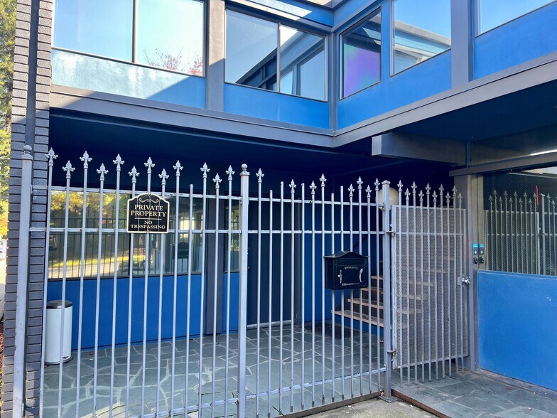 More Photos Of 1177 Pearl St, Eugene Office For Sale