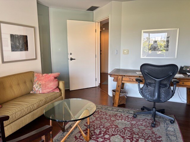 More Photos Of 1321 7th St, Santa Monica Office For Lease