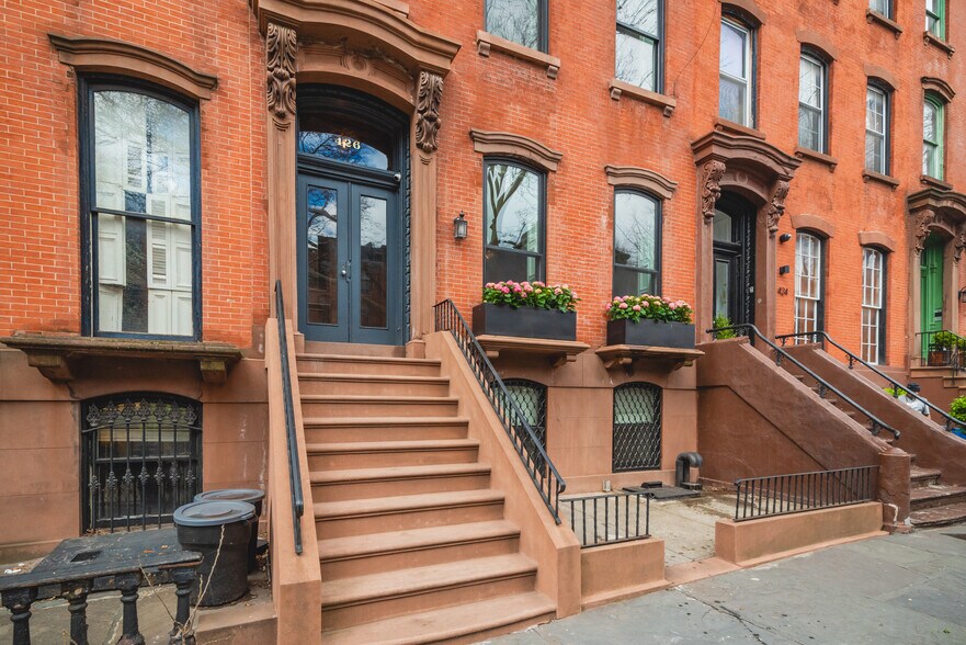 More Photos Of 426 Clermont Ave, Brooklyn Apartments For Sale