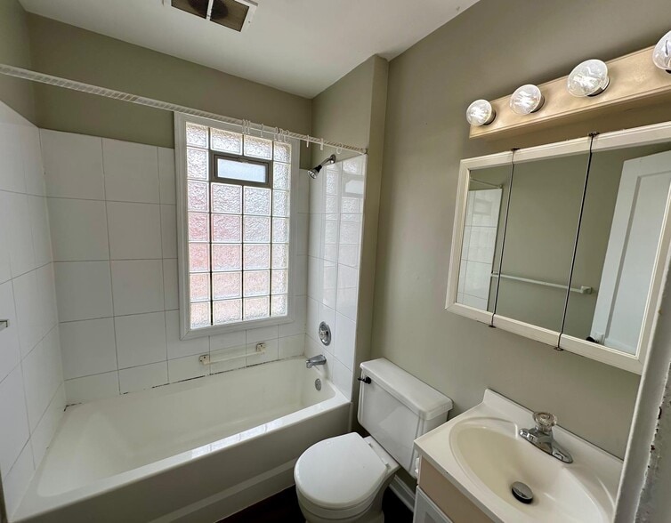 More Photos Of 17020 Madison Ave, Lakewood Flex For Sale