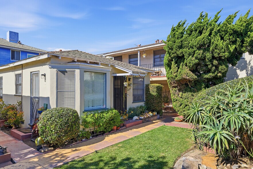 Primary Photo Of 4618 Voltaire St, San Diego Multifamily For Sale