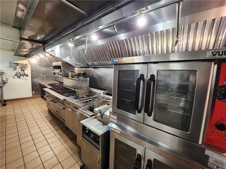 More Photos Of 2855 29th Ave, Birchwood Restaurant For Sale