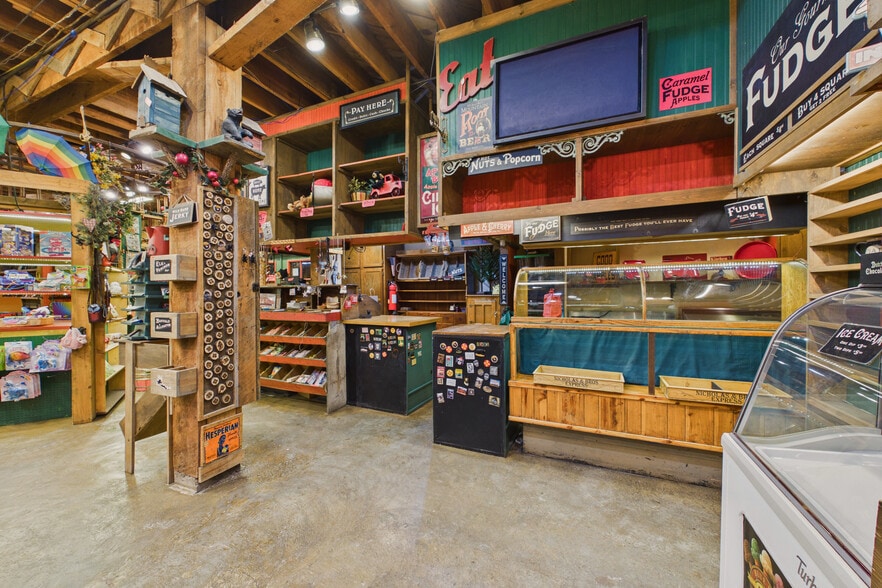 More Photos Of 949 Highway 82, Mountain Park Storefront Retail Residential For Sale