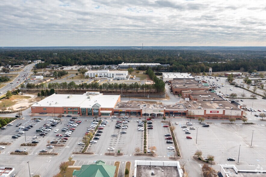 More Photos Of 4685 Presidential Pky, Macon-Bibb Unknown For Lease