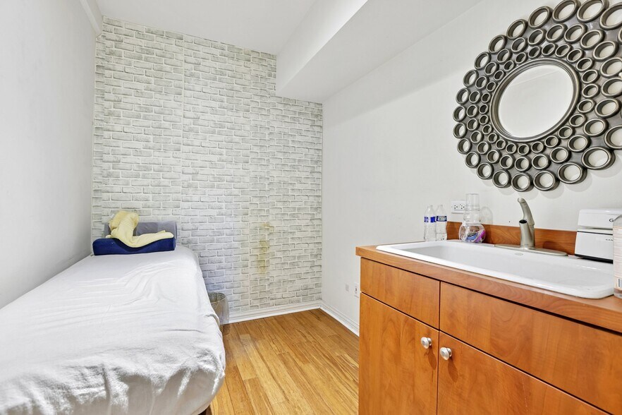 More Photos Of 46 W Julian St, San Jose Apartments For Sale