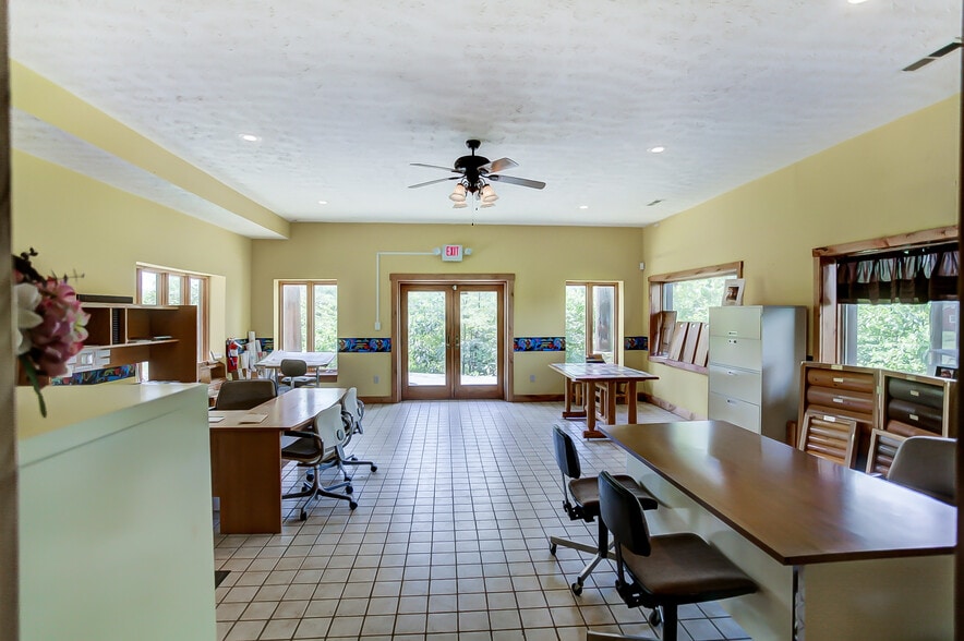 More Photos Of 530 Upper Lewisburg Salem Rd, Brookville Storefront Retail Office For Sale
