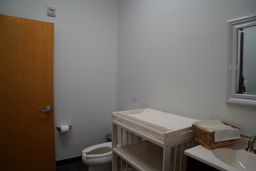 More Photos Of 7595 Martinsburg Pike, Shepherdstown Office For Sale