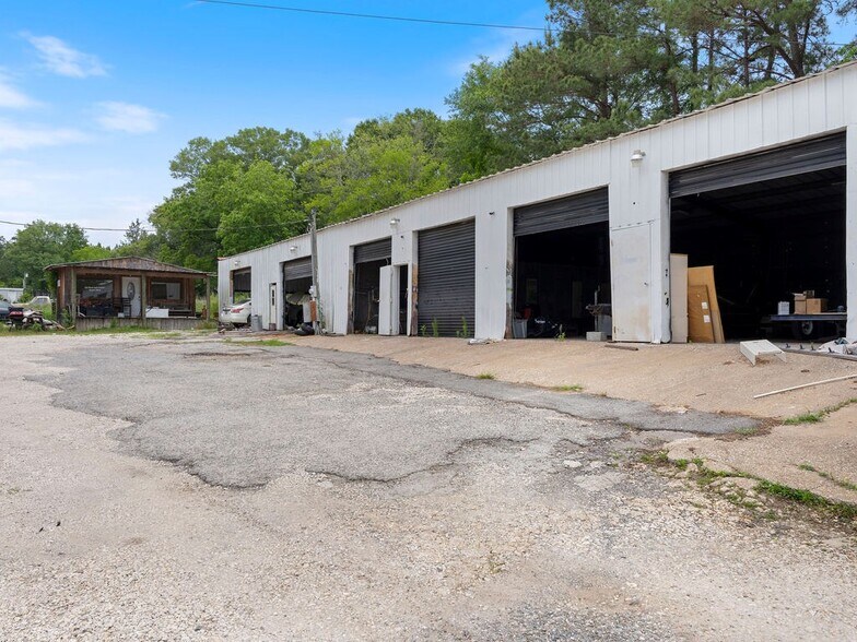 More Photos Of 3378 Highway 103 W, Lufkin Flex For Sale