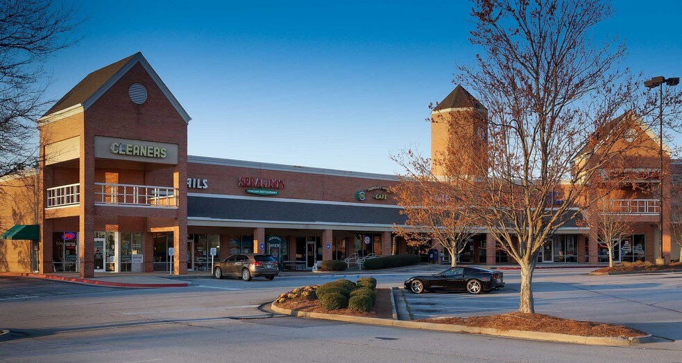 More Photos Of 909 Eagles Landing Pky, Stockbridge General Retail For Lease