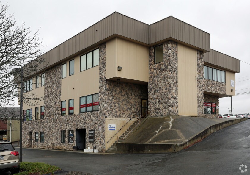 Primary Photo Of 822 Route 82, Hopewell Junction Office For Lease