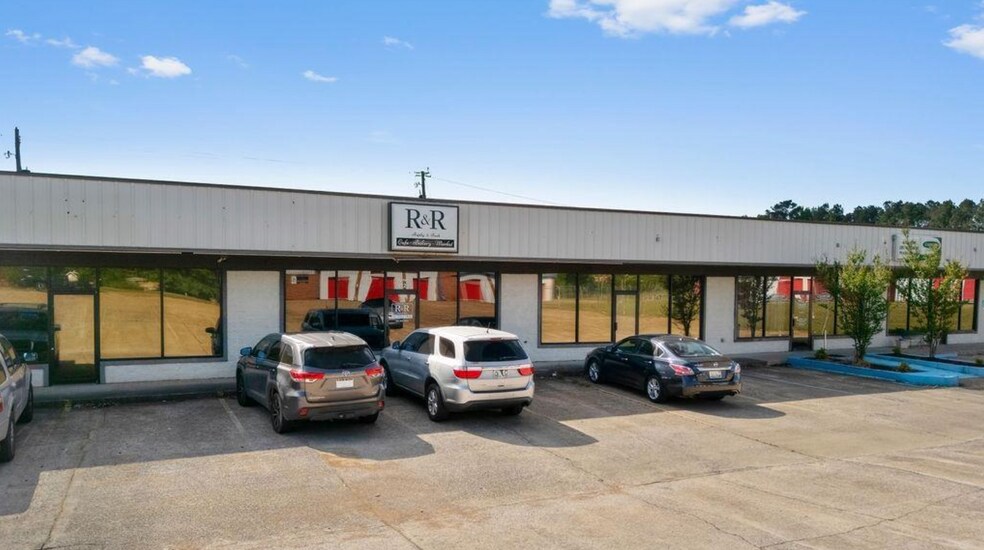 More Photos Of 301 N Walston Bridge Rd, Jasper Freestanding For Lease