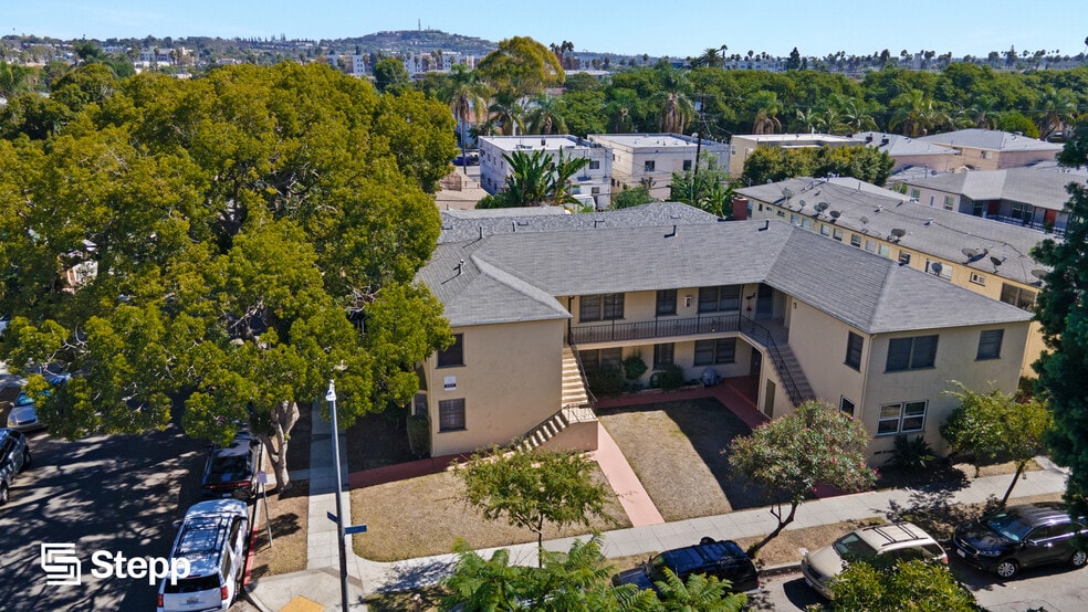 Primary Photo Of 2490 Cedar Ave, Long Beach Apartments For Sale