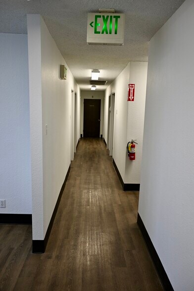 More Photos Of 155 W 2950 S, Salt Lake City Light Manufacturing For Lease