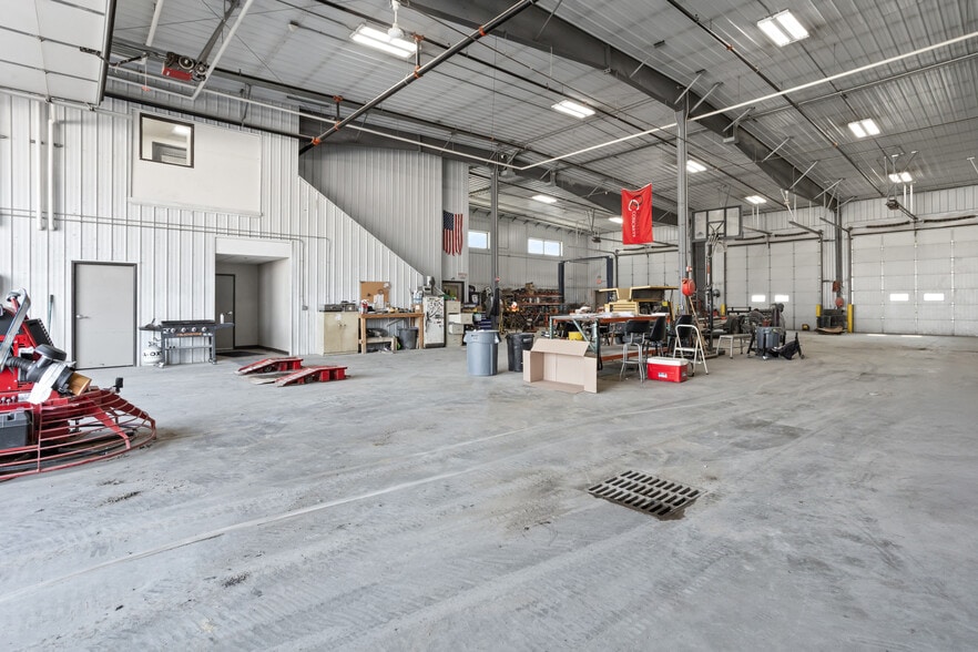 More Photos Of 3820 37 Ave S, Fargo Manufacturing For Sale