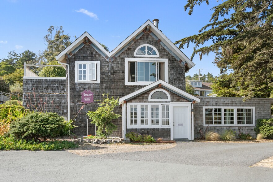 More Photos Of , Jenner Unknown For Sale