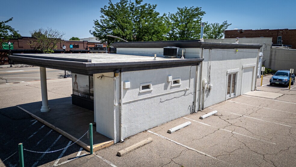 More Photos Of 529 Main St, Windsor Freestanding For Sale