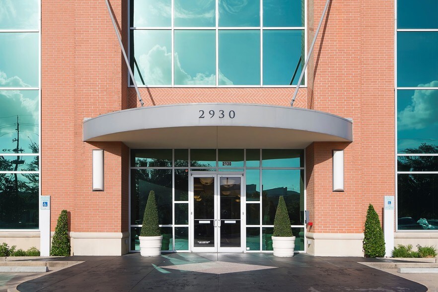 More Photos Of 2930 W Sam Houston Pkwy N, Houston Office For Lease