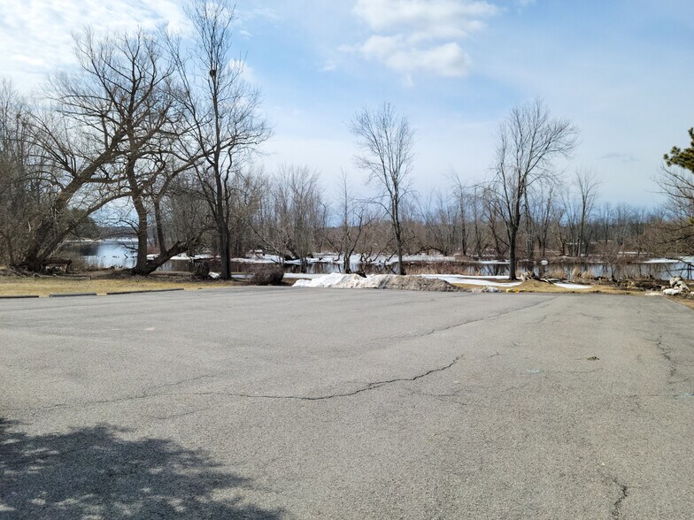 More Photos Of 37 Pierrepont Ave, Potsdam Medical For Sale