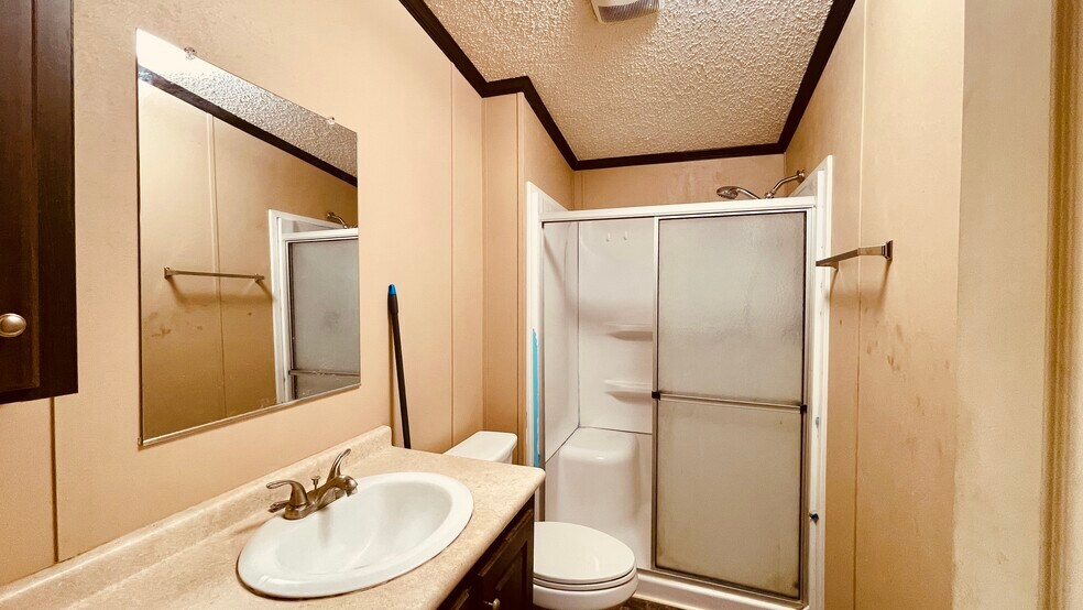 More Photos Of 5550, Odessa Warehouse For Sale