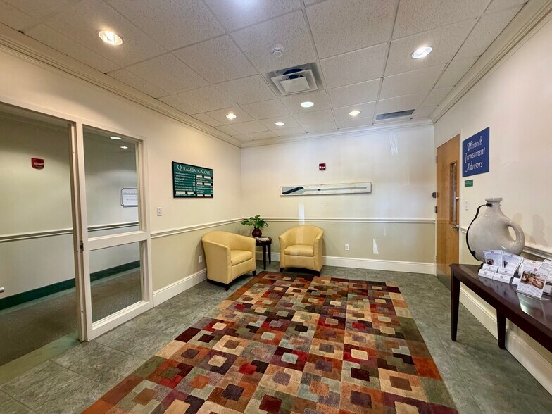 More Photos Of 107 Wilcox Rd, Stonington Loft Creative Space For Lease