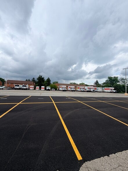 More Photos Of 1440-1466 Bethel Rd, Columbus General Retail For Sale