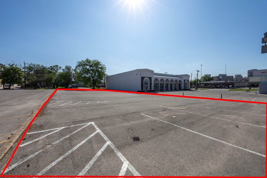 More Photos Of 000 San Pedro Ave, San Antonio Land For Sale