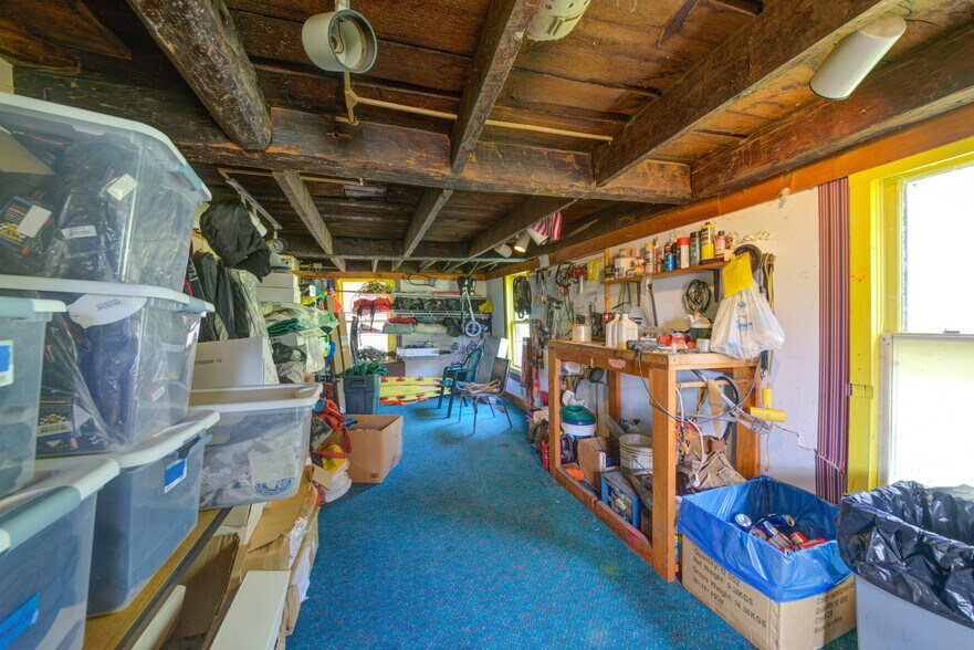 More Photos Of 170 Vermont Route 100, Bridgewater Corners Sports And Entertainment For Sale