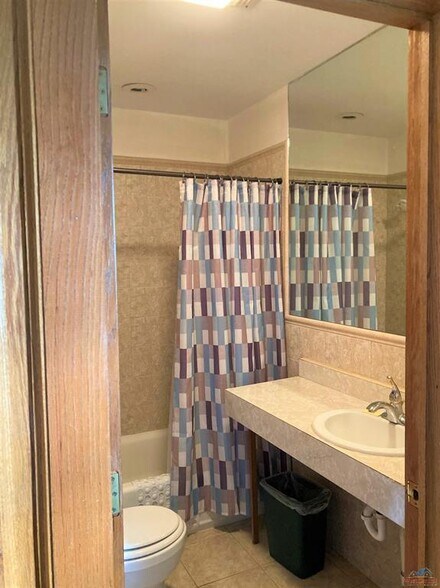 More Photos Of 31535 Highway 83, Warsaw Hotel For Sale