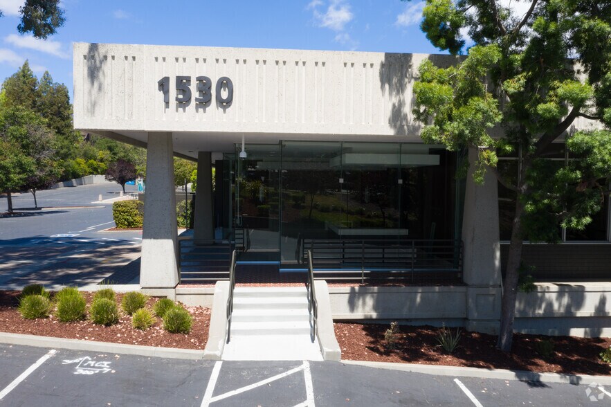 More Photos Of 1530 Page Mill Rd, Palo Alto Office For Lease