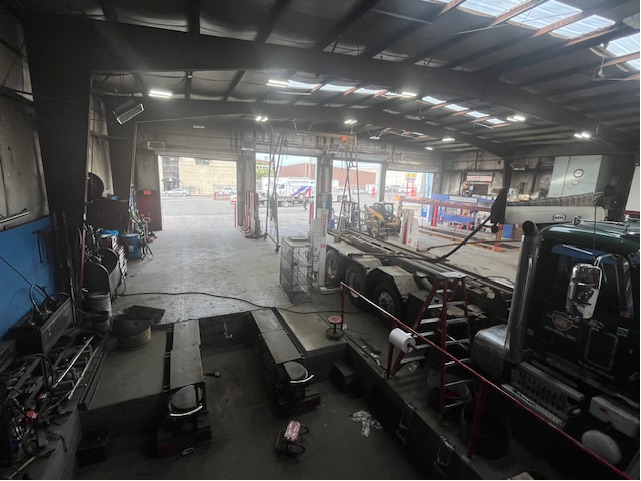More Photos Of 152 Industrial Loop, Staten Island Auto Repair For Sale