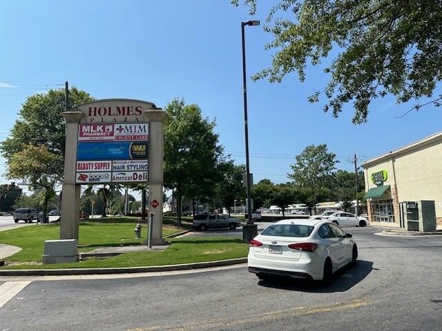 More Photos Of 2457 Martin Luther King Jr Dr NW, Atlanta General Retail For Lease
