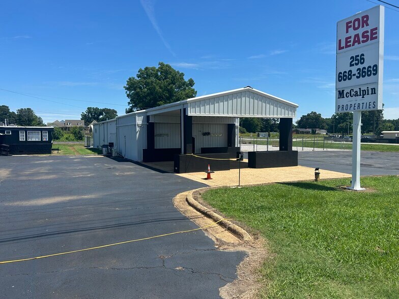 More Photos Of 5939 US-72 Hwy, Killen Freestanding For Sale