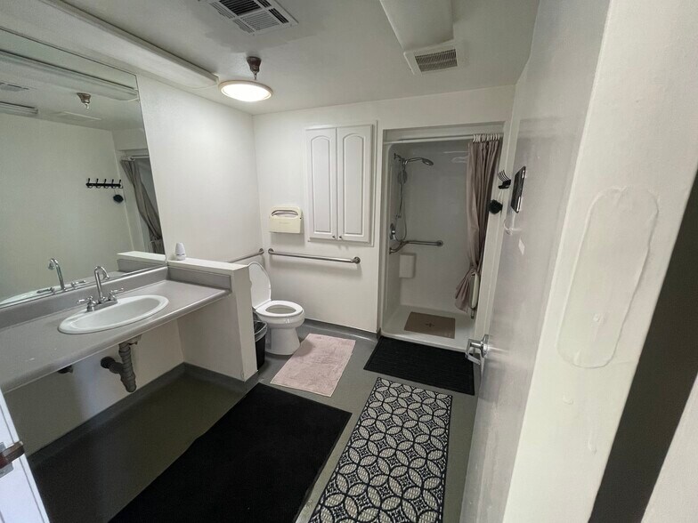 More Photos Of 1722 E Rose Ave, Orange Office For Sale