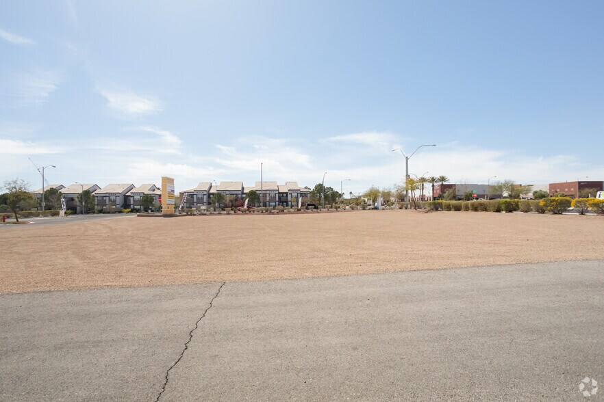 More Photos Of 6410 S Tenaya Way, Las Vegas Unknown For Lease