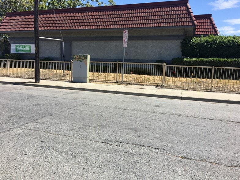 More Photos Of 2294 Industrial Pky W, Hayward Restaurant For Lease